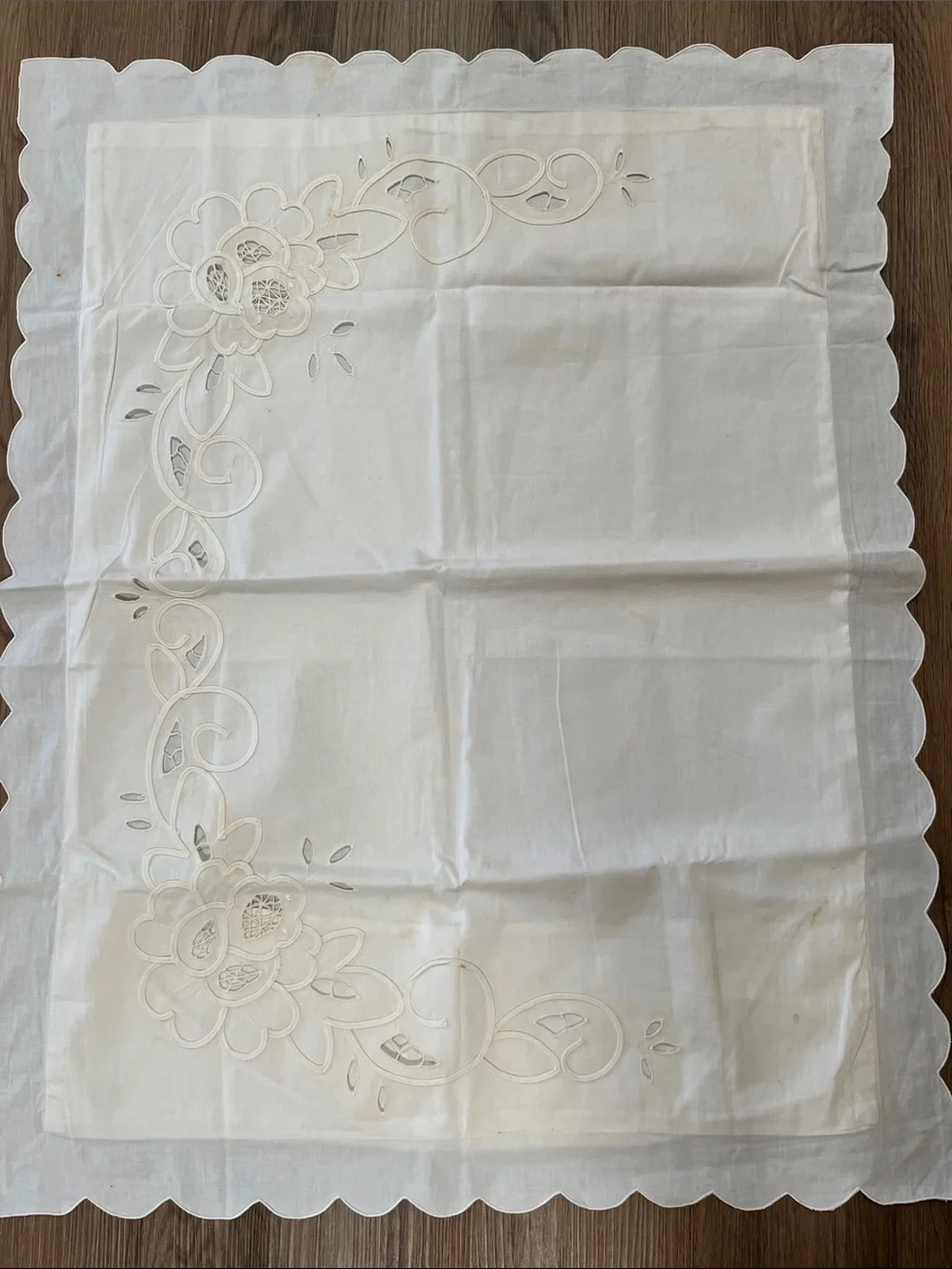 Assorted Vintage Linen Doilies, table cloth pillow shams lot of 22
